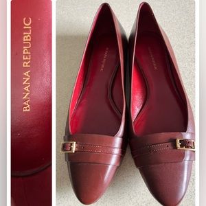 Banana Republic flat shoe
